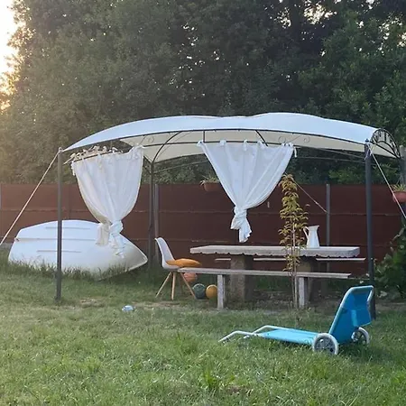 Casa Con Jardin